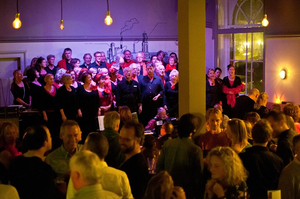 10358748_894544543904090_2508010790082616241_n