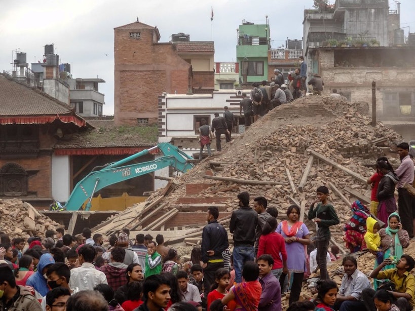 Utrechtse Sophie en Silke zaten midden in het aardbevingsgebied in Nepal: “We zijn nog nooit zo bang geweest”