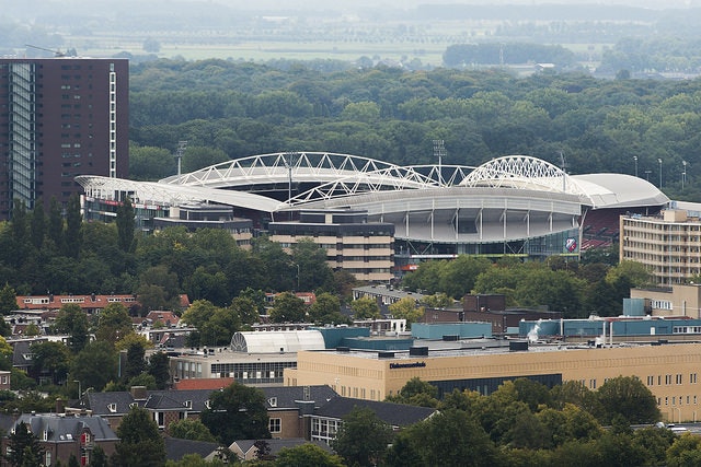 ‘77.500 euro buitgemaakt bij overval op kantoor FC Utrecht’