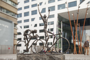 Beeld Tourrenners miniatuur