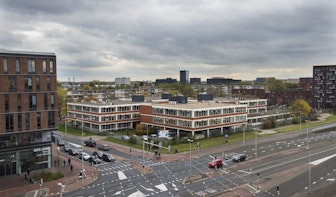 Utrecht wil vluchtelingen met leerplichtige kinderen in de stad houden