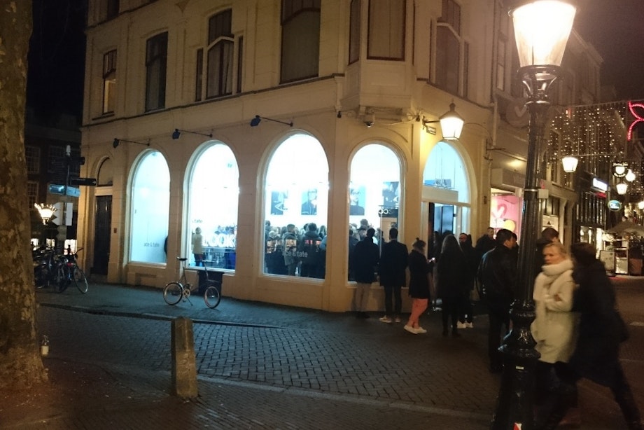 Populair Amsterdams brillenmerk Ace & Tate opent winkel op de Lijnmarkt