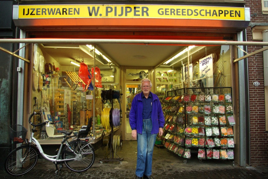 Op bezoek bij IJzerhandel W. Pijper aan de Oudegracht: “Wat Beatrix kan dat kan ik ook!”