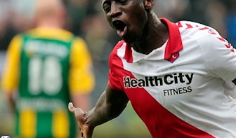 Oud FC Utrecht-spits Jacob Mulenga draagt 2.000 euro bij aan sfeeractie supporters