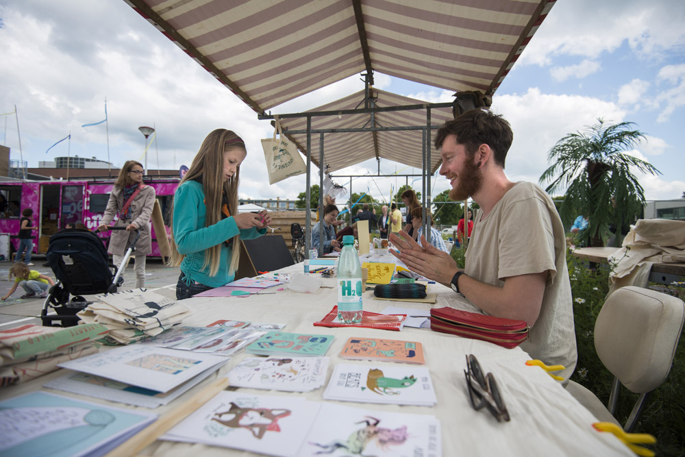 Living in the mix 004