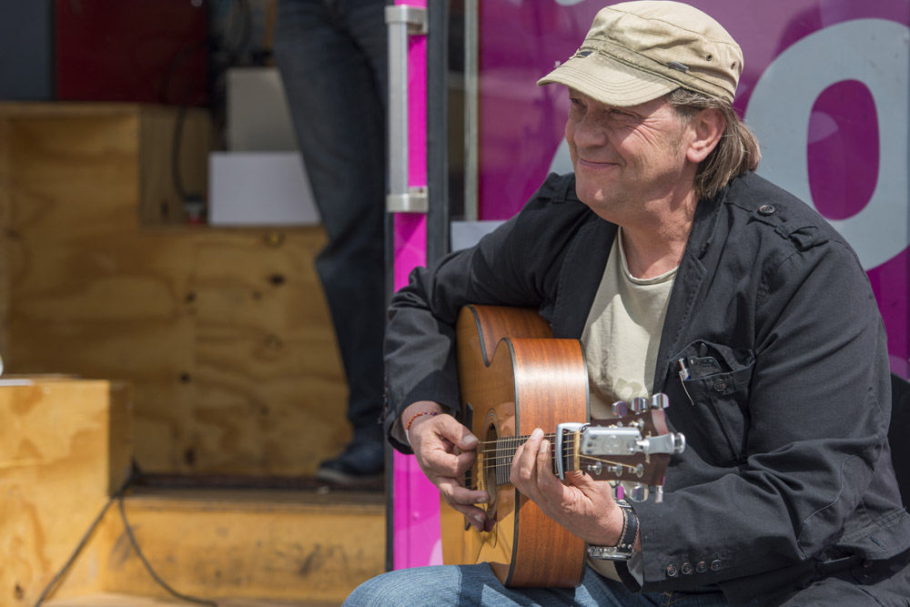 Living in the mix 005