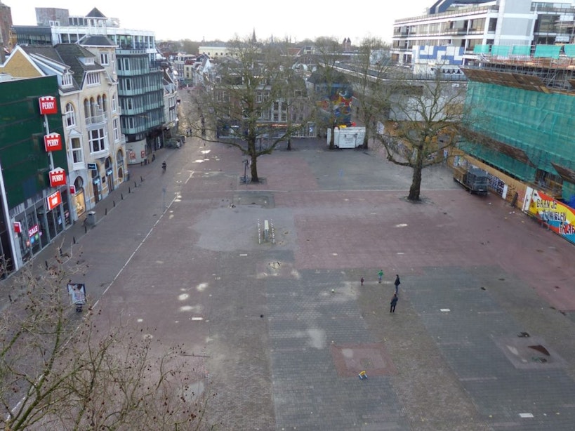 Bewoners willen een fontein op het Vredenburg: “Wat een armoedig plein!”