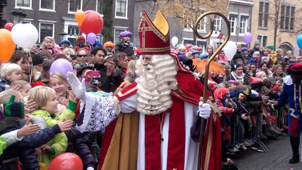 De intocht van Sinterklaas “Er gaat wel iets veranderen” De Utrechtse Courant De intocht van Sinterklaas “Er gaat wel iets veranderen” De Utrechtse Courant