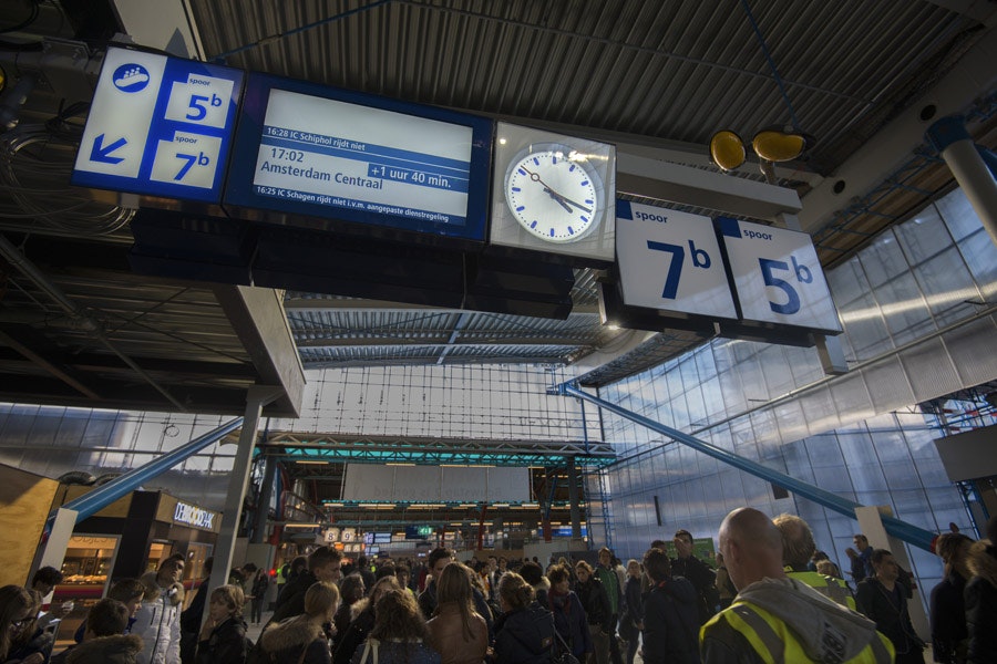 Geen treinen tussen Amsterdam en Utrecht door stroomstoring Noord Holland