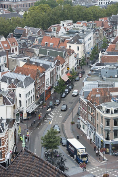 Zesdelige documentaireserie van de VPRO over Utrechtse Voorstraat