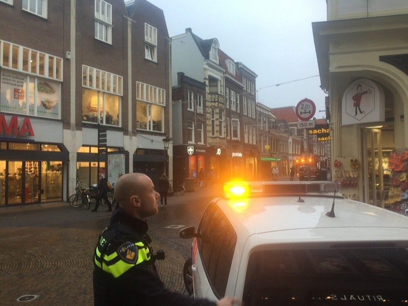 Update: Toch geen gaslek in Steenweg; straat weer open