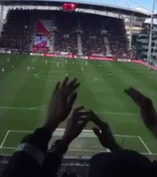 Deel supporters FC Utrecht kijkt wedstrijd van het jaar niet in de Galgenwaard en zoekt het centrum op