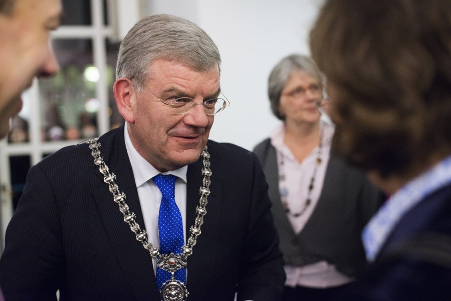 Burgemeester besluit tot collectieve sluitingstijden op Straatweg