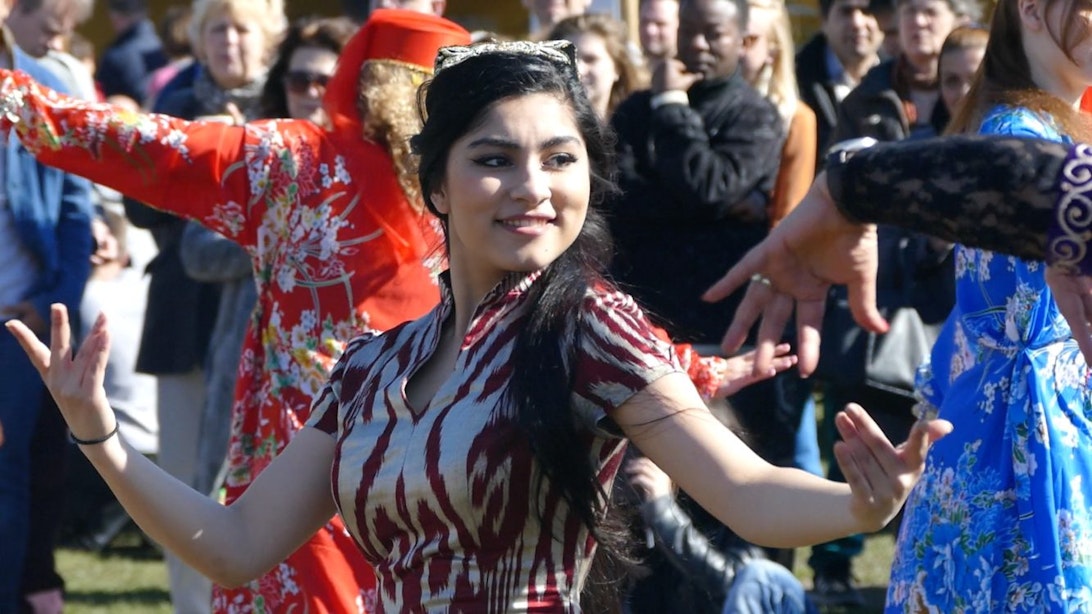 DUIC TV was bij Lentefeest Norooz in het Griftpark tijdens drukke Culturele Zondag