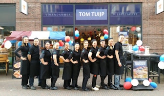 Visspecialist Tom Tuijp verkoopt beste haring van Utrecht