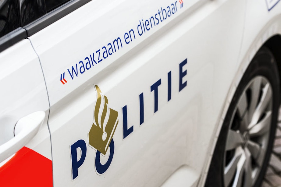 Politienieuws: 23-jarige Utrechter steekt kennis in been