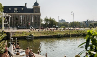 Zwemmen bij De Munt in Utrecht blijkt nu ook uit onderzoek razend populair; moet het een officiële zwemlocatie worden?