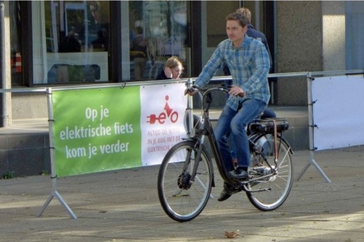 VVD wil geen elektrische fietsen op autorijbaan