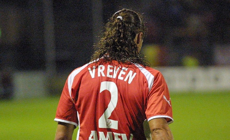 FC Utrecht ontvangt Stijn Vreven met ‘Utregse wors’