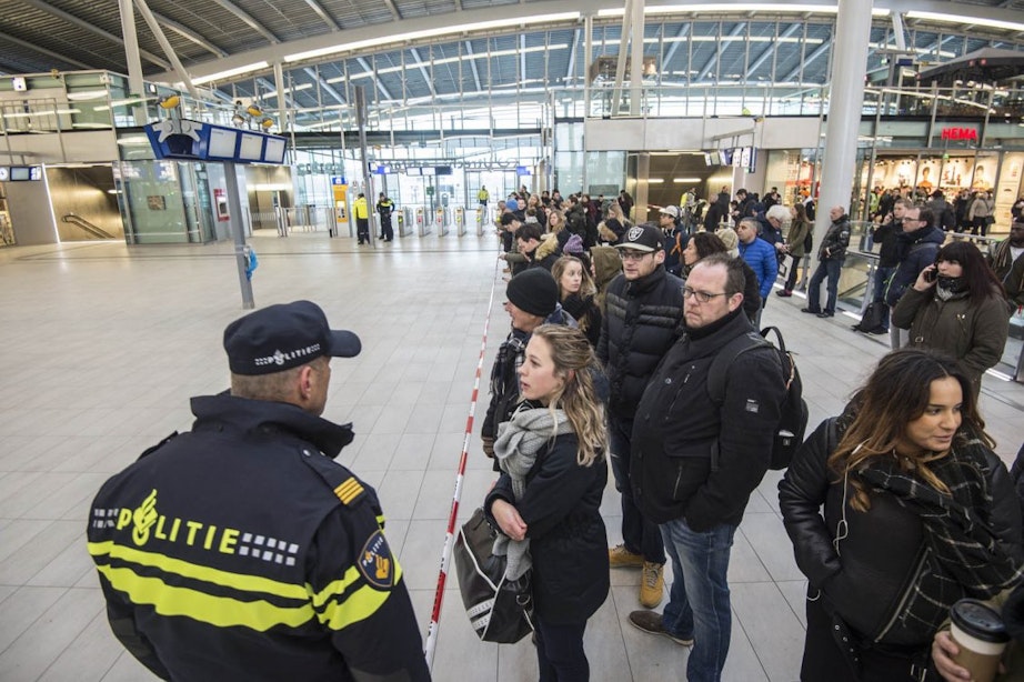 Foto’s: Onrustige ochtend op Utrecht Centraal