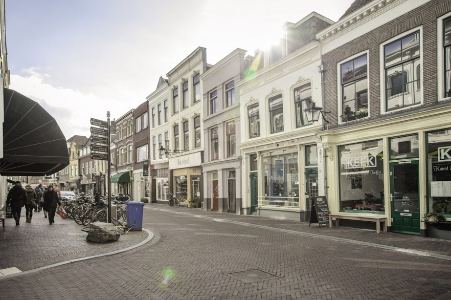 ‘Smart zone’ wordt mogelijke oplossing voor laad- en losprobleem in Utrechtse Twijnstraat