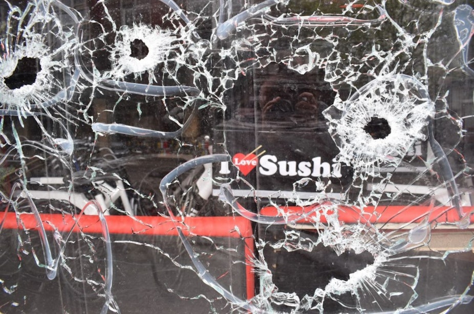 Nog veel onduidelijkheid over beschieting I Love Sushi Voorstraat