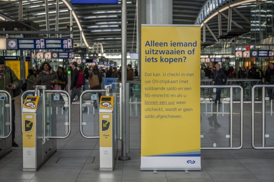 Zonder OV-chipkaart geen toegang tot Utrecht Centraal