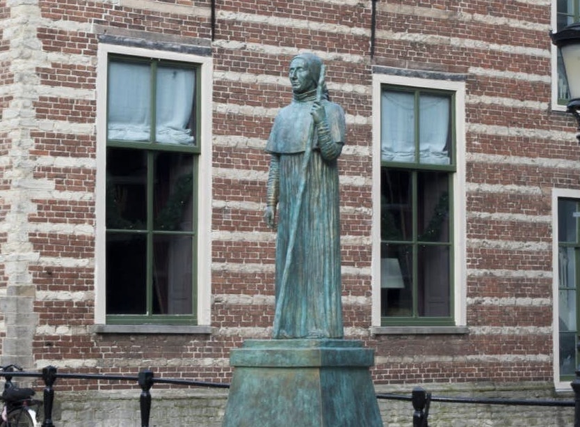 In steen gebeiteld gedicht voor Utrechtse paus Adrianus VI