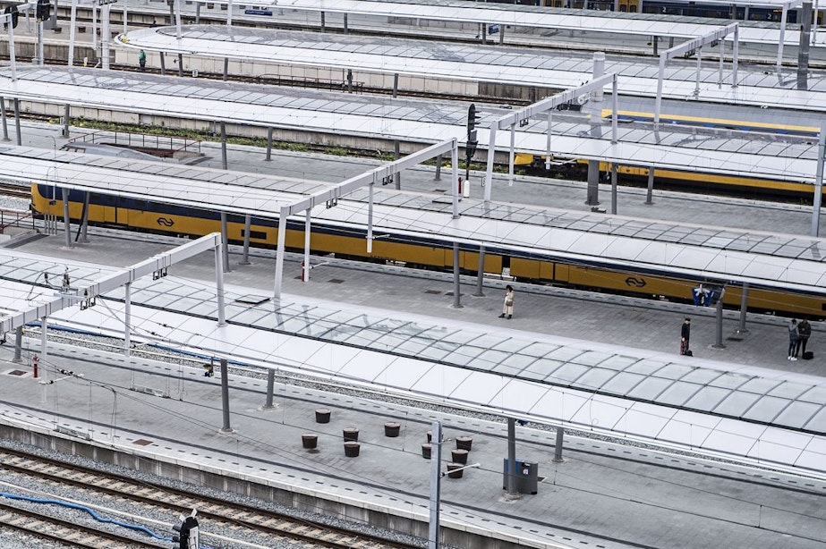 Geen treinen tussen Utrecht Centraal en Hilversum door aanrijding