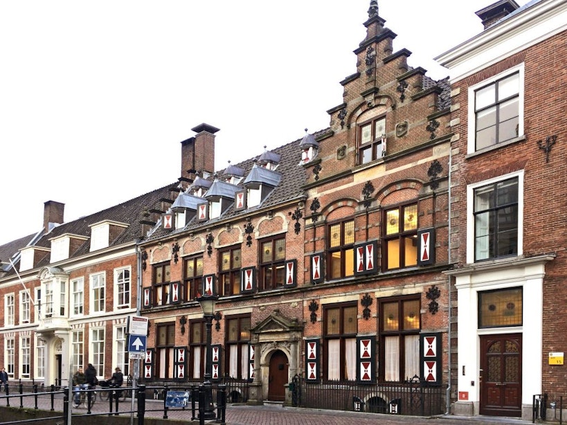 Drift 17: eeuwenoud woonhuis werd Utrechtsche Hypotheekbank