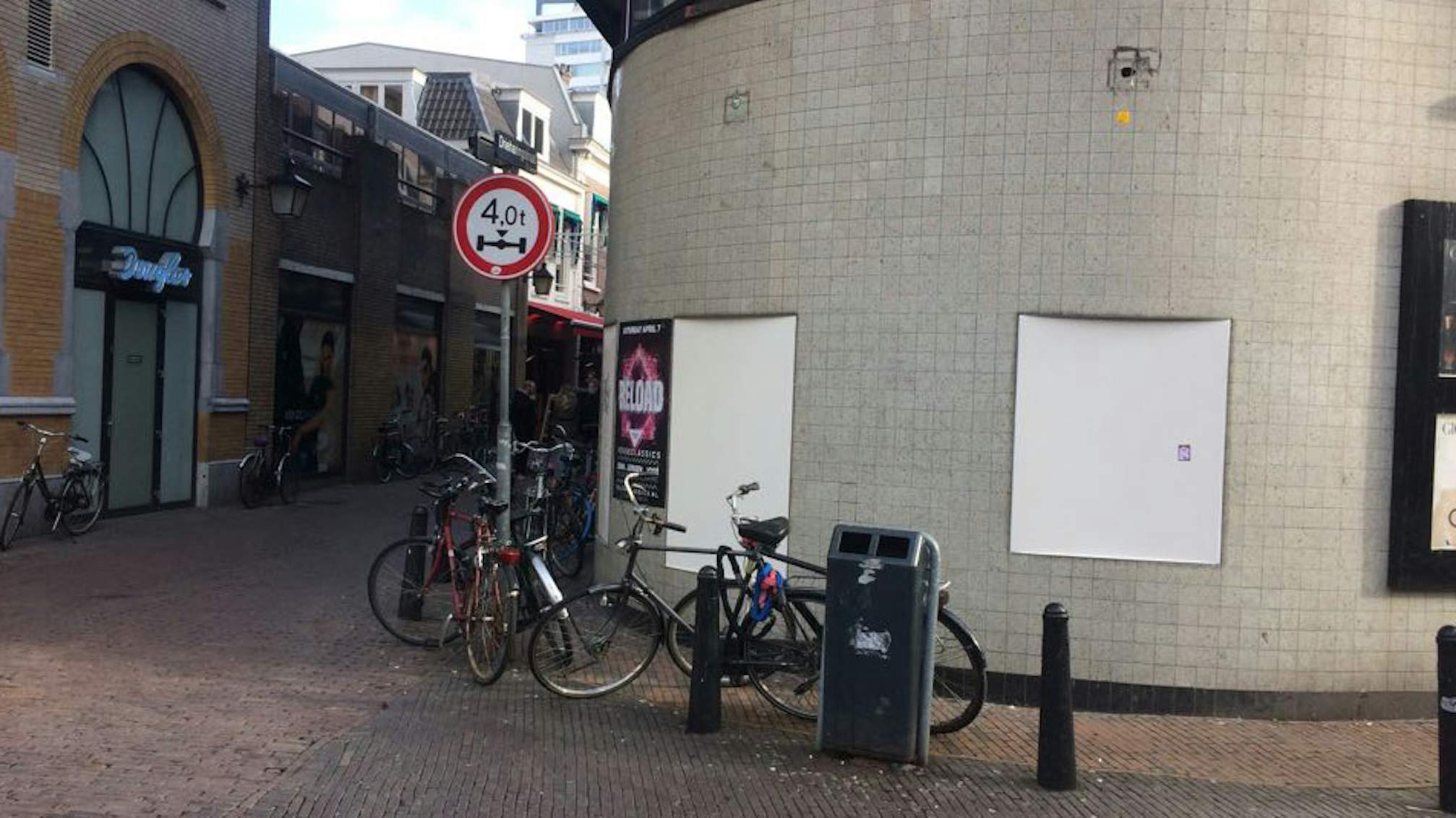 Zwerver Fluisteren Fragiel Pinautomaten ING aan Vredenburgplein ook gesloten; Waar kan je nu nog pinnen  in de binnenstad? | De Utrechtse Internet Courant