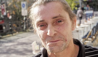 Utrecht volgens Straatnieuwsverkoper Marc Nijholt: ‘Ik stoor me aan de bedelaars in de stad’