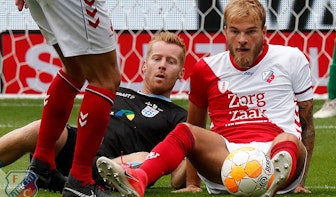 FC Utrecht met tien man voorbij pover PEC Zwolle