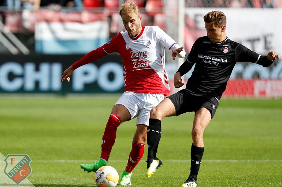 Krampachtig FC Utrecht verliest van FC Emmen