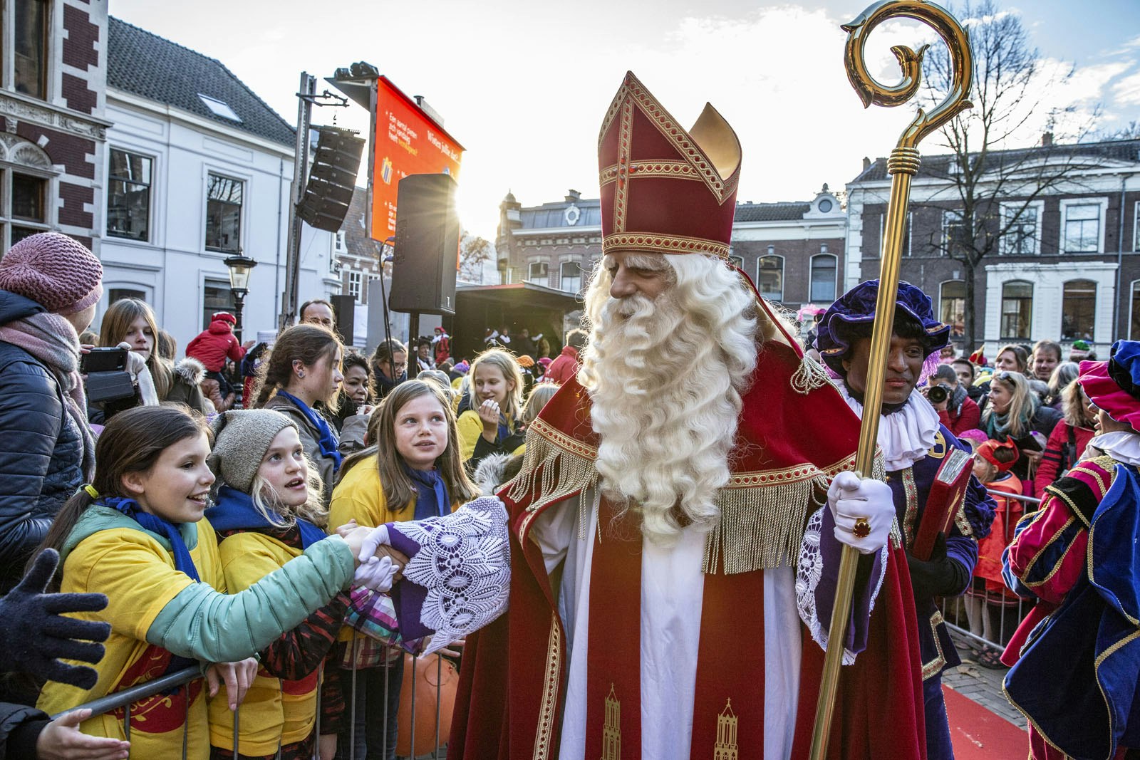 Sinterklaas komt vandaag aan in Utrecht; bekijk hier het programma Sinterklaas komt vandaag aan in Utrecht; bekijk hier het programma