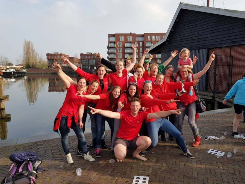Utrechts damesteam pakt eerste prijs tijdens landelijke competitie sloeproeien