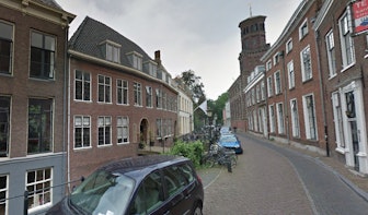 Gedeelte Kromme Nieuwegracht volgend jaar opnieuw bestraat