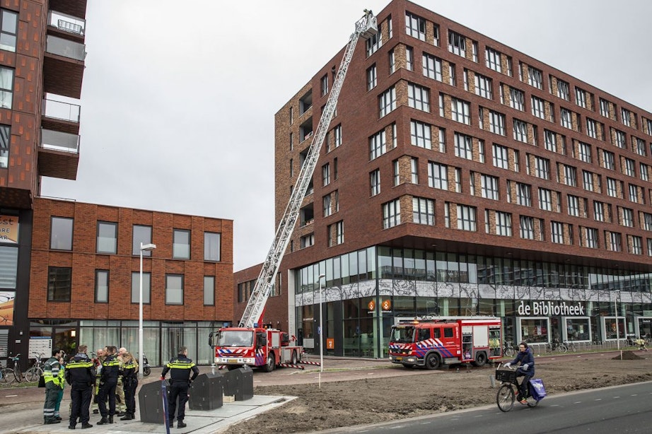 Appartementencomplex Kanaleneiland tijdelijk ontruimd na brand