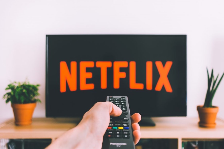 Dagtip: Bijkomen op de bank met Netflix