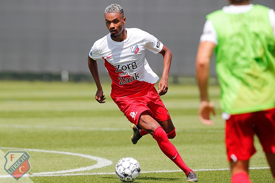 FC Utrecht wint eerste oefenduel met 1-6 van Amersfoorts Elftal