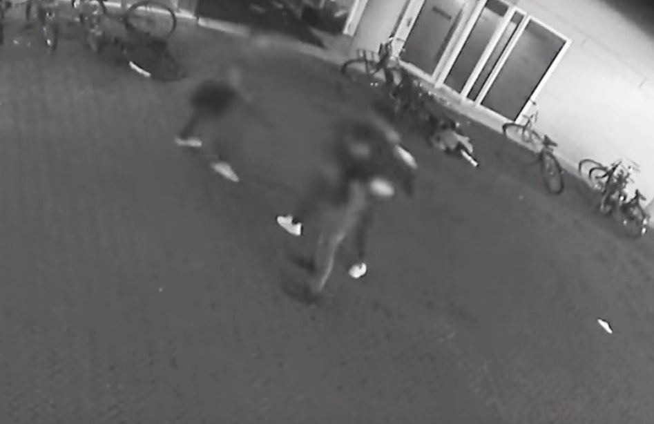 Politie deelt camerabeelden van zware mishandeling in centrum van Utrecht