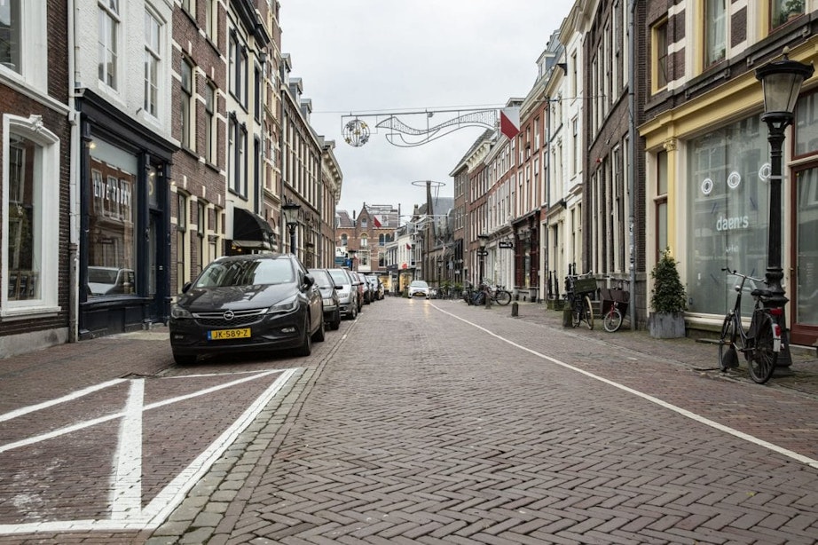 Tijdelijk tweerichtingsverkeer op de Minrebroederstraat in Utrecht vanwege werkzaamheden
