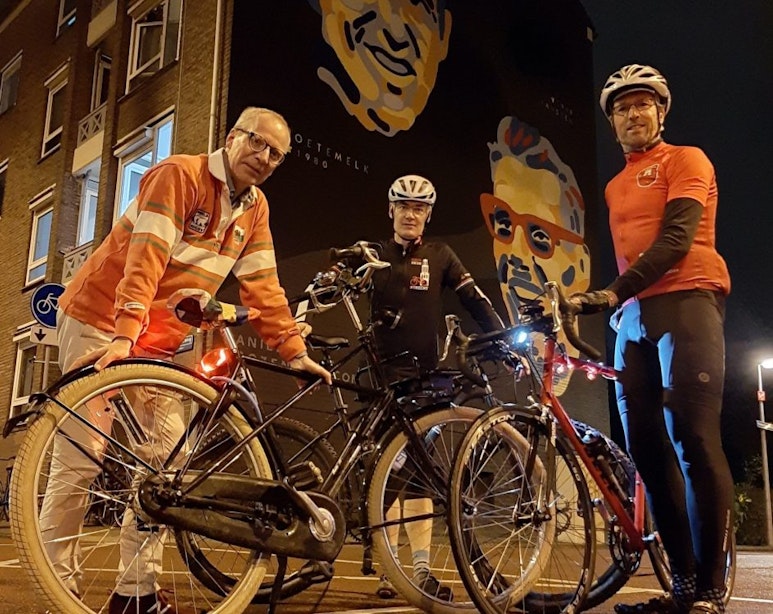Utrechters fietsen alternatieve Vuelta-etappe in de vorm van Spaanse stier