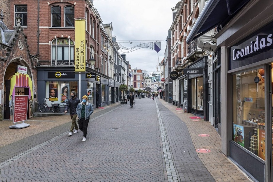 Coronamaatregelen lijken effect te hebben; aanzienlijk rustiger in Utrechtse binnenstad