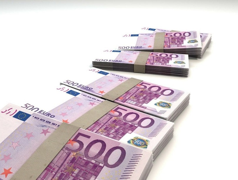 Politie vindt 200.000 euro in auto van nerveuze verdachte in Vleuten