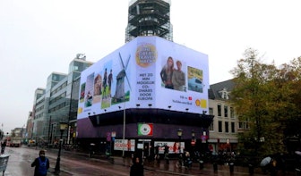 Partij voor de Dieren in Utrecht wil af van reclames voor vliegvakanties en vervuilende auto’s