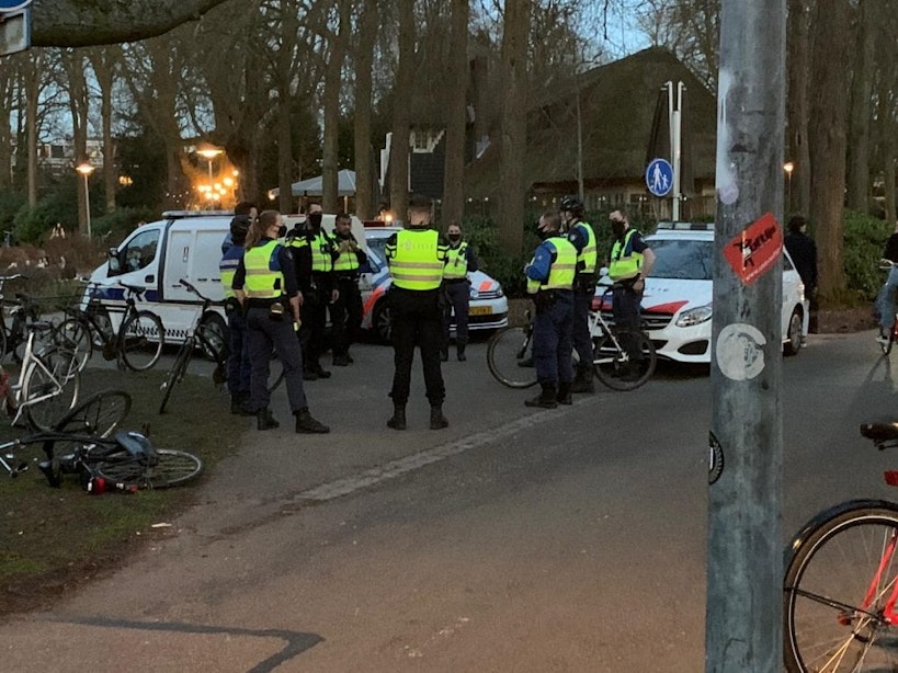Politie treedt op in parken in Utrecht, bezoekers verzocht om te vertrekken