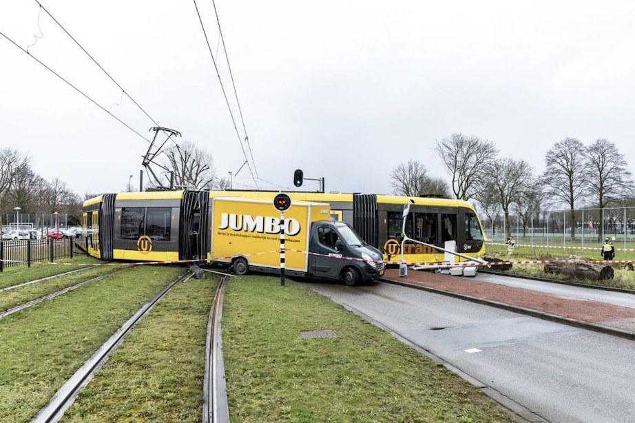 Bestuurder Jumbo-bus die botste met tram Uithoflijn reed door rood