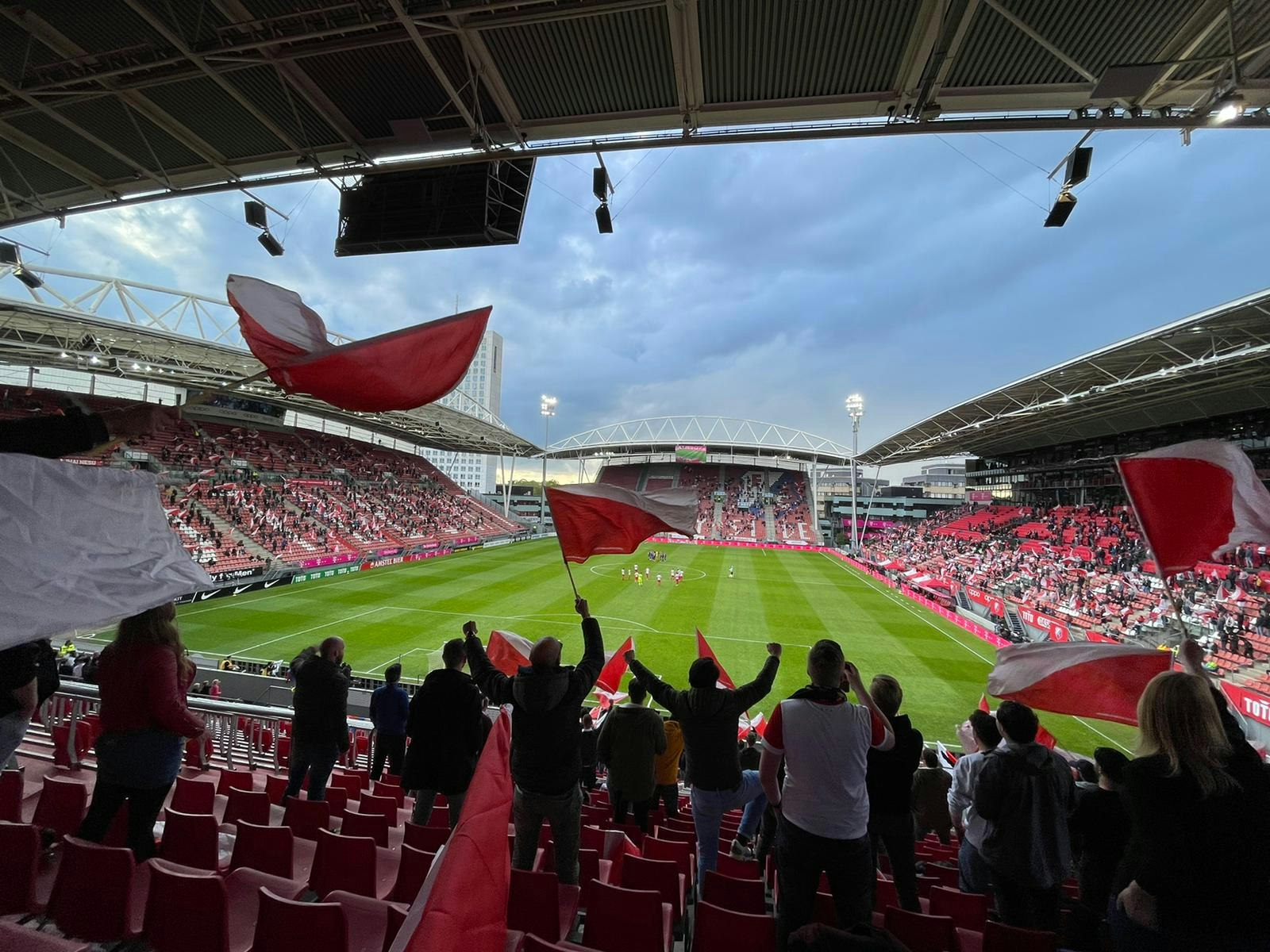 Locomotief Kameraad Overweldigend FC Utrecht stapt naar de rechter vanwege verplaatsen finale play-offs