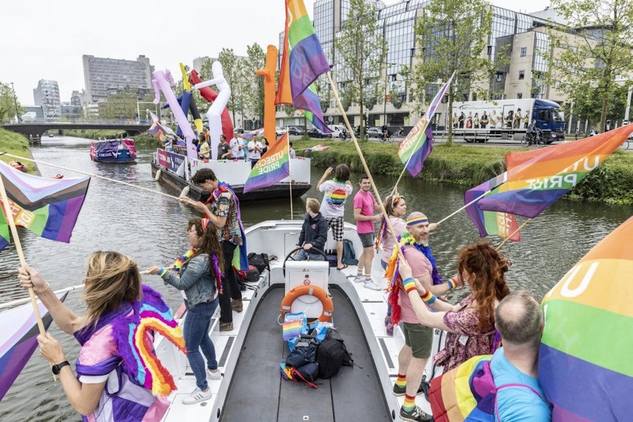 Utrecht Canal Pride 2022 terug in volle glorie: programma en nieuwe vaarroute bekendgemaakt